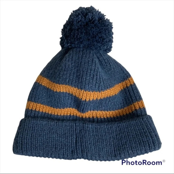 Columbia Fleeced lined‎ Beanie - see photos for measurements - Picture 2 of 5